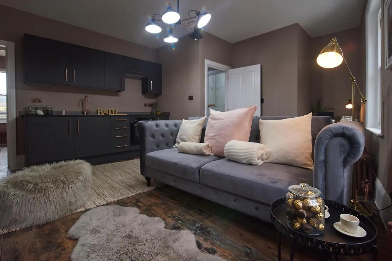 London Street Bath Apartment